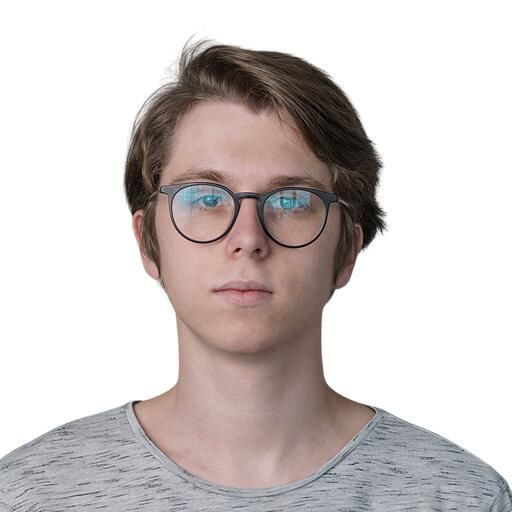 Дмитрий Струк